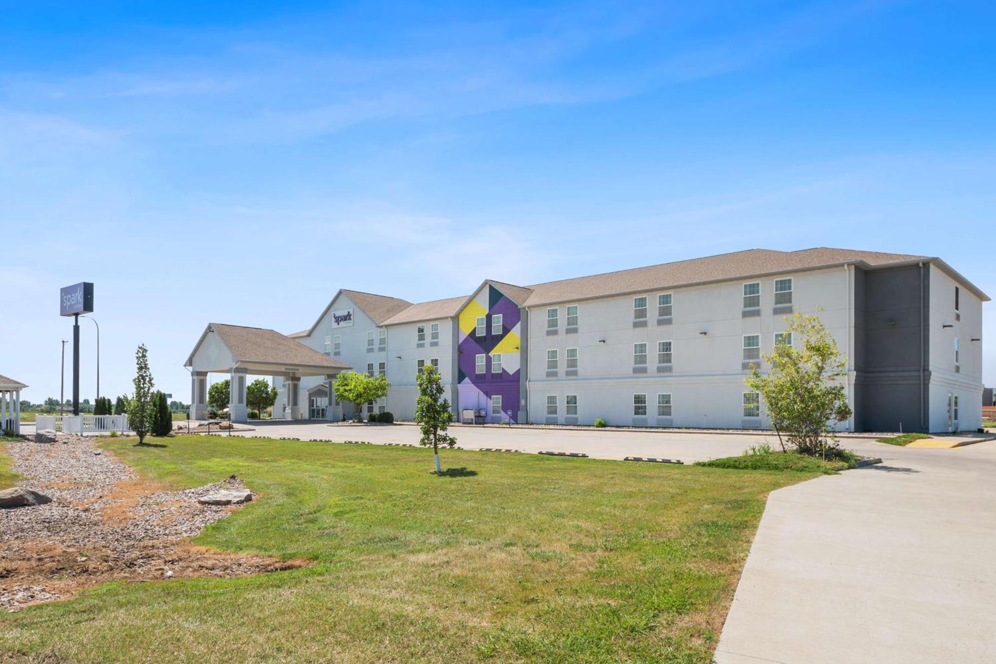 Spark By Hilton Minot Zewnętrze zdjęcie